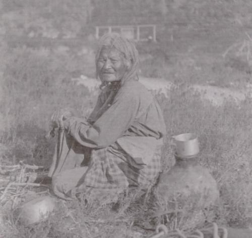 Woman with pottery